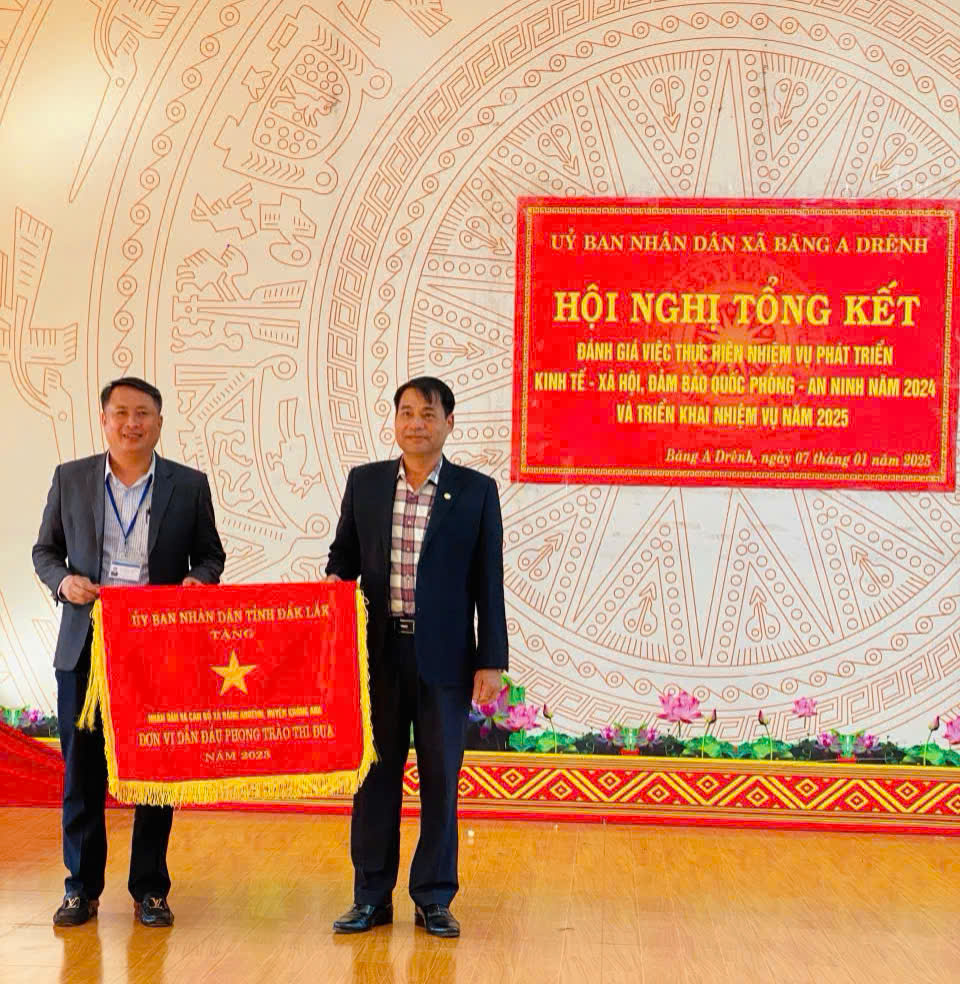 Hội nghị tổng kết đánh giá việc thực hiện nhiệm vụ phát triển kinh tế - xã hội, đảm bảo quốc phòng - an ninh năm 2024, triển khai nhiệm vụ năm 2025